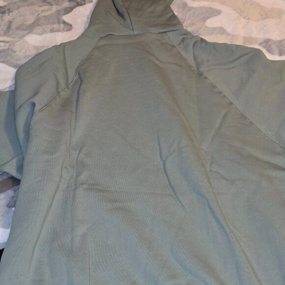 Essentials Fear of God "Sycamore" Hoodies - Picture 6 of 6